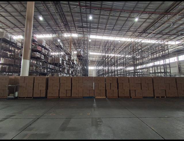8,558M² WAREHOUSE TO LET IN DENVER
